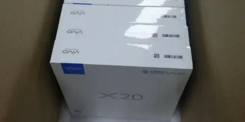 Vivo X20: la confezione di vendita svela le caratteristiche tecniche
