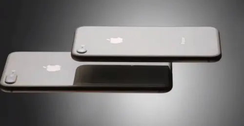 iPhone X, 8 e 8 Plus: batteria al 50% in 30 minuti grazie alla ricarica rapida