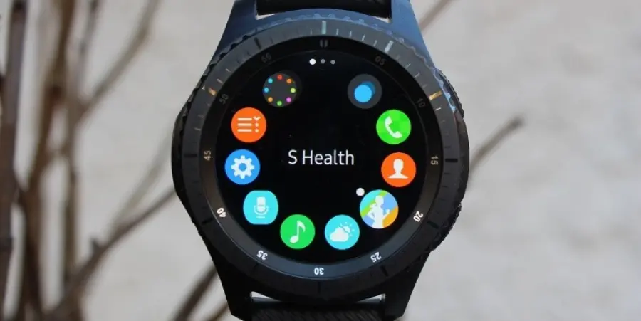 Samsung Gear aiuteranno con la cura degli anziani e la sicurezza dei dipendenti