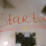Startup B2B vs B2C: differenze di modello, crescita e finanziamento
