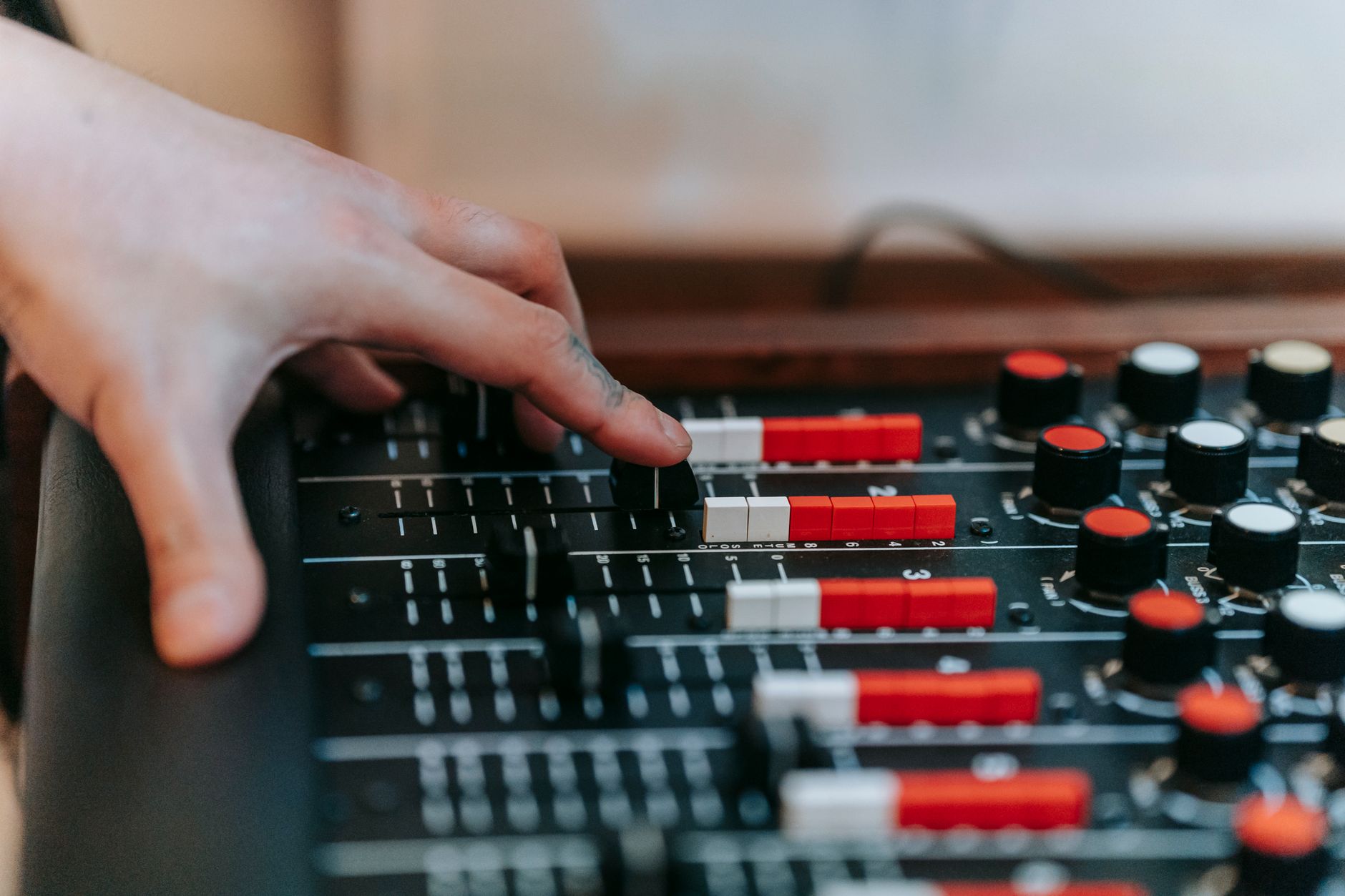 Tone of Voice Brand: guida strategica 2026