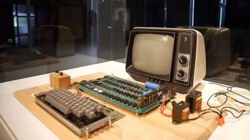 Su Ebay arriva un rarissimo Apple I assemblato da Steve Jobs e Wozniak
