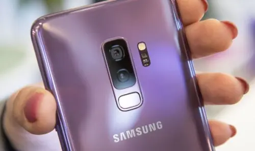 Galaxy S10+: i nuovi benchmark lo avvicinano alle prestazioni di iPhone XS