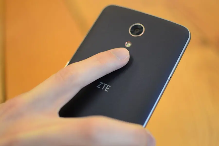 Blade V10 e Axon 10: spuntano a sorpresa i render e il primo benchmark