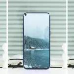 La FCC conferma il display Infinity-O per Galaxy 8s
