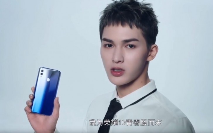 Honor 10 Lite avvistato in un video pubblicitario