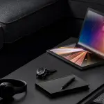 Zenbook 17 Fold OLED arriva in Italia, prezzo e dettagli