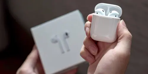 Nel 2019 nuove AirPods più belle e molto più costose