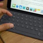 Apple lavora al primo MacBook con touch screen e chip ARM