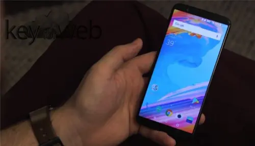OnePlus 5T e 5, arriva la OxygenOS 5.1.2 per risolvere i problemi