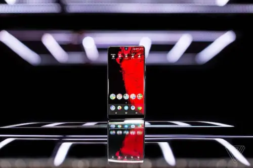 Essential Phone 2: cancellato il lancio, l'azienda è in vendita