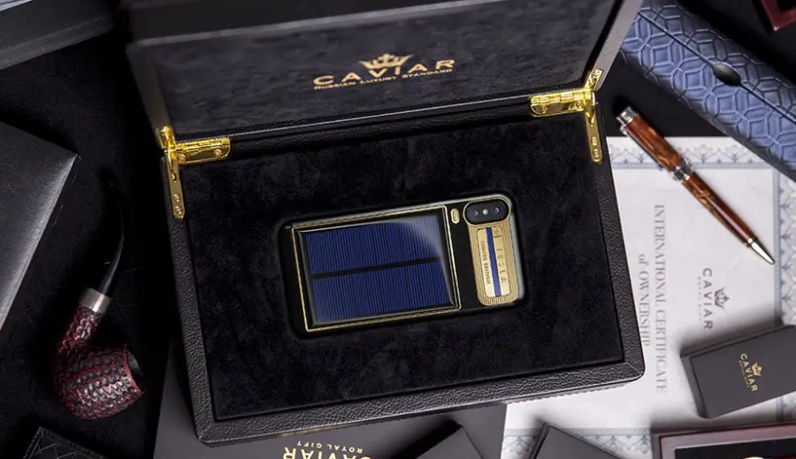 iPhone X Tesla Limited Edition, 4000$ ed è tuo