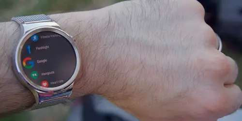 Google pensa a tre smartwatch Pixel: ecco le caratteristiche
