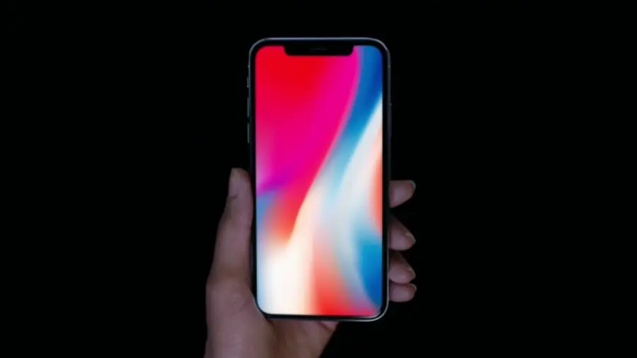 iPhone X: Apple riduce la richiesta di display OLED a Samsung