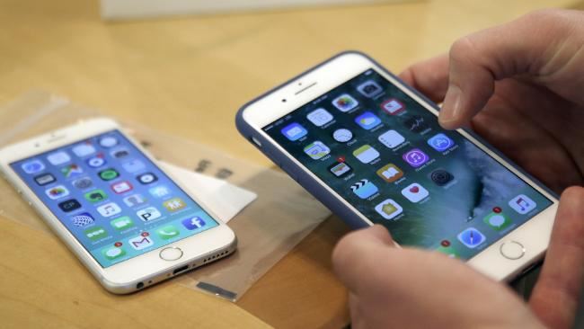 Secondo il creatore di iPod, Apple deve contrastare la dipendenza da iPhone