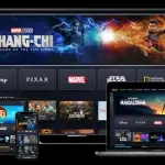 Disney Plus aumenta il prezzo, a dicembre l'abbonamento con pubblicità