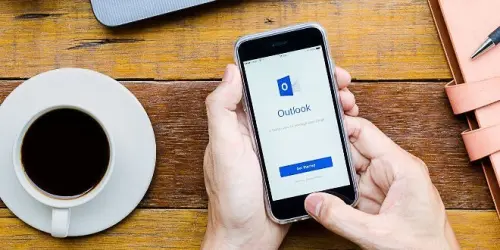 Outlook porterà finalmente Cortana su Android e iOS