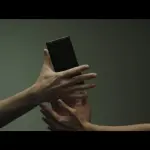 Samsung si vanta della resistenza dei suoi prodotti in un nuovo video