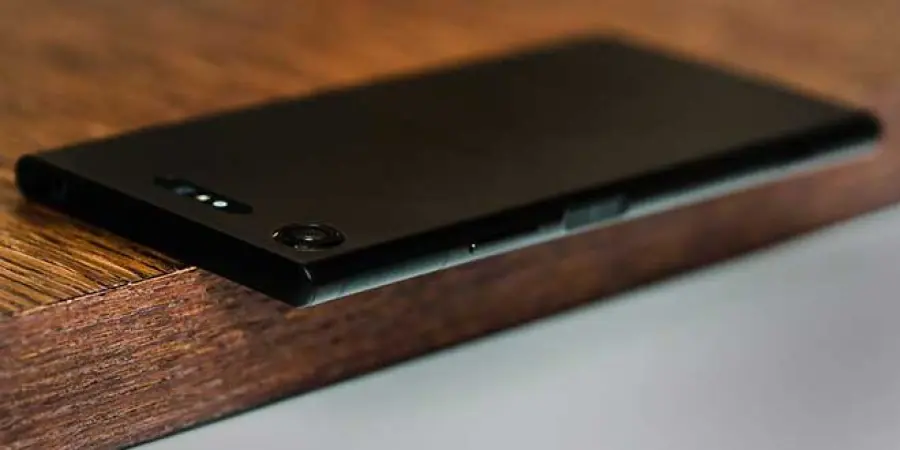 Xperia XZ2 e Xperia XZ2 Compact, svelati prezzi e specifiche