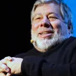 Steve Wozniak in difficoltà per la mancanza del tasto fisico su iPhone X