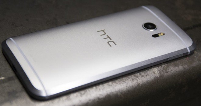 Bloccato il roll-out a Oreo per HTC 10