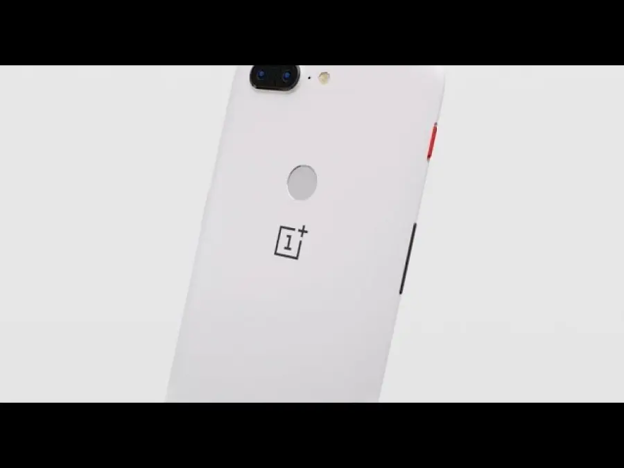 OnePlus 5T Sandstone White ufficiale in Italia dal 9 gennaio a 559 euro