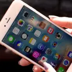Motorola e HTC marciano sugli errori di Apple in merito alle batterie
