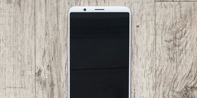 OnePlus 5T bianco esiste secondo nuove indiscrezioni in rete