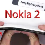 Nokia 2 è l'entry level più robusto che ci sia, parola di JerryRigEverything