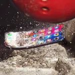 iPhone X sfida una palla da Bowling, chi avrà la meglio?