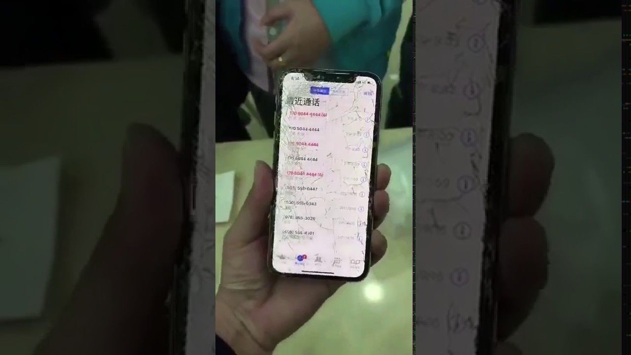 Drop test di Apple iPhone X che cade durante il Day One