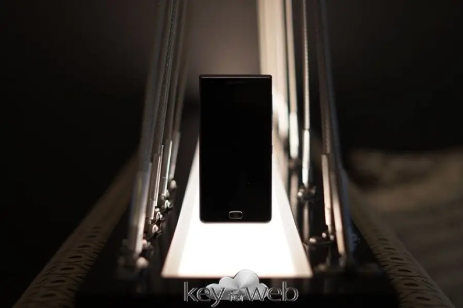 BlackBerry Motion promette 32 ore di autonomia della batteria