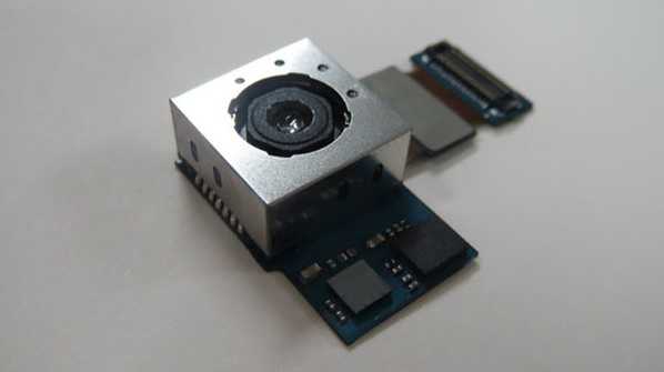 Sony e Samsung si danno battaglia per i sensori da 16 megapixel dei prossimi smartphone top di gamma!