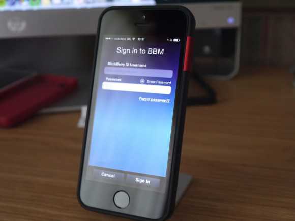 BBM per iOS riceve un aggiornamento per risolvere il problema di fon con iOS 7.0.3