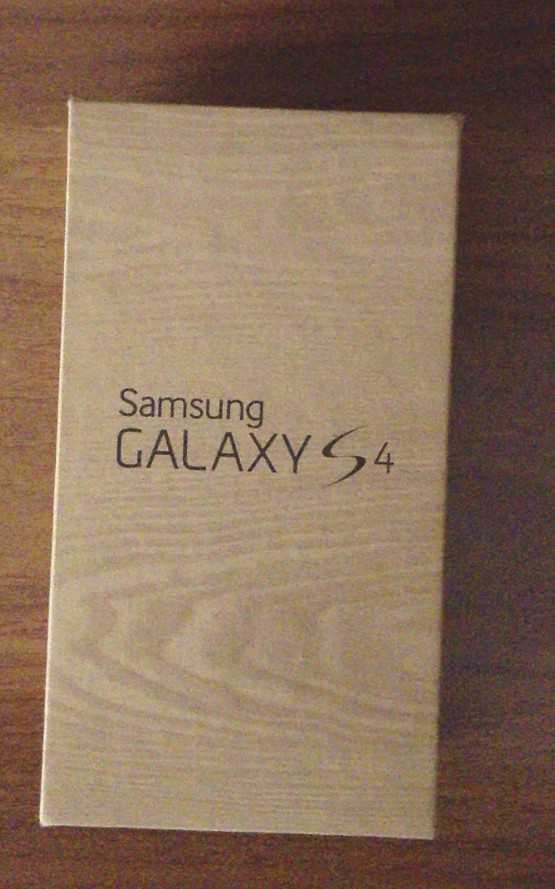 Samsung Galaxy S4 Box