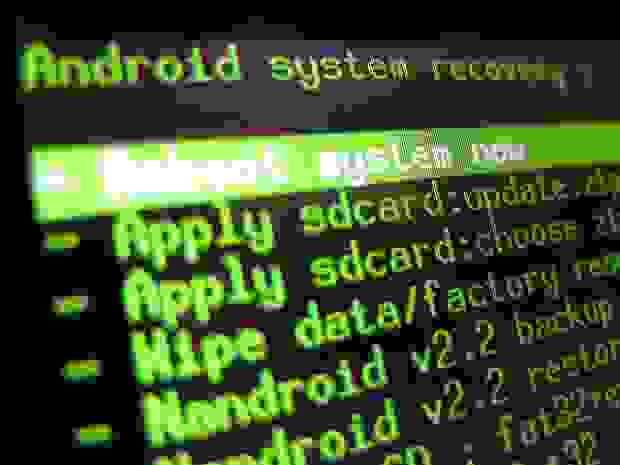 Android 4.4 aggiunge il “verified boot”: ROM Custom e root a rischio?