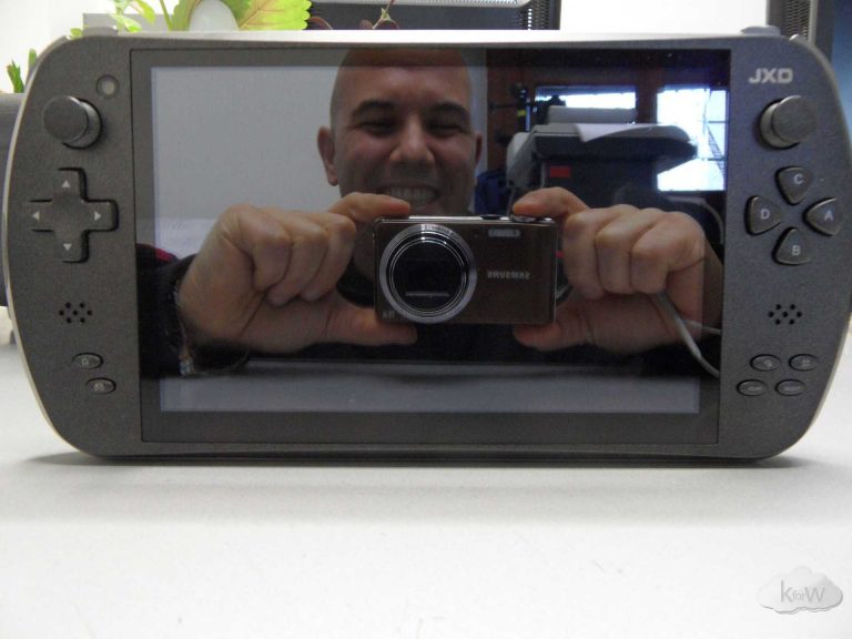 Recensione JXD s7800B