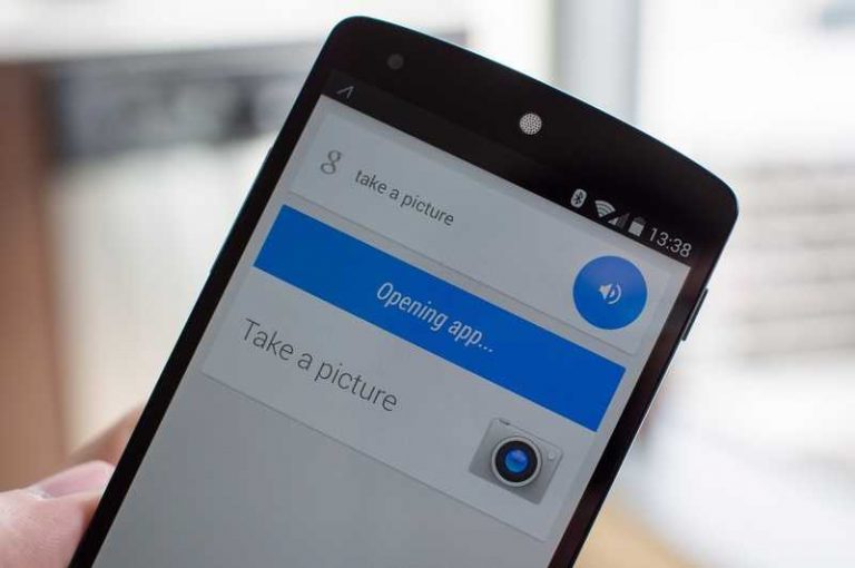 Google Now introduce i comandi vocali per foto e video (USA e UK)