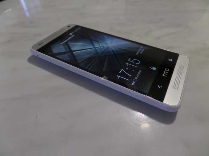 HTC One mini display_3