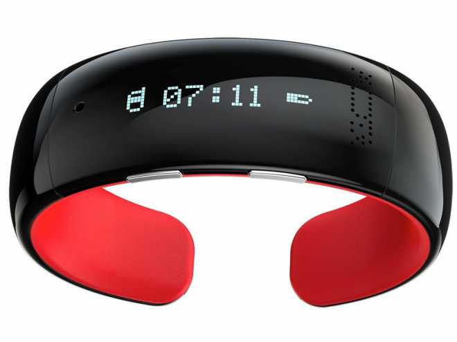 MOTA SmartWatch G2: l’orologio low cost che dialoga con Siri e Google Now