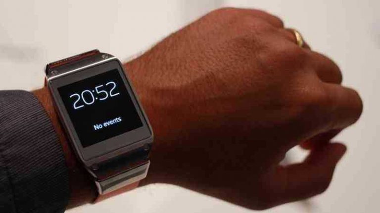 Arriva la prima custom rom per Samsung Gear | Guida e download