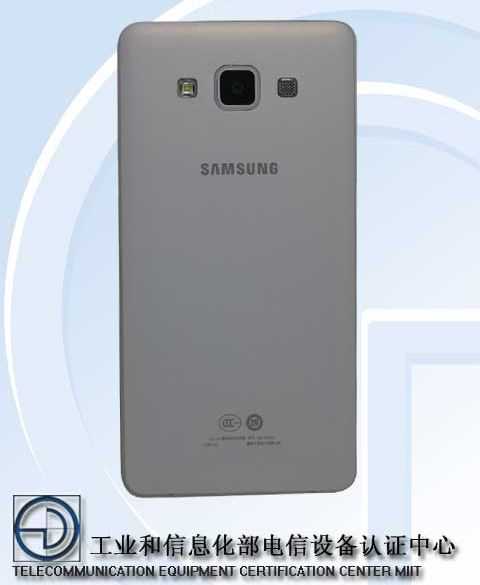 immagini del Samsung SM-A500.