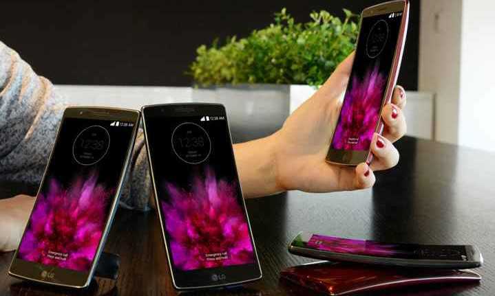 LG annuncia la disponibilità di G Flex 2 a livello mondiale