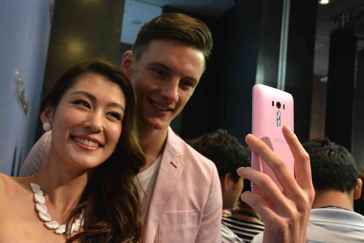 ASUS ZenFone Selfie