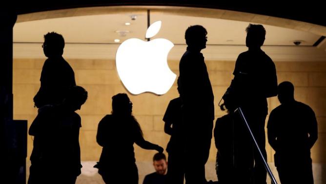 App Store ed iTunes si bloccano per 4 ore, poi Apple risolve