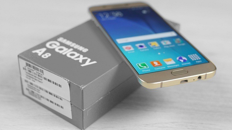 Samsung Galaxy A3 ed A8 ricevono le ultime patch di sicurezza di aprile