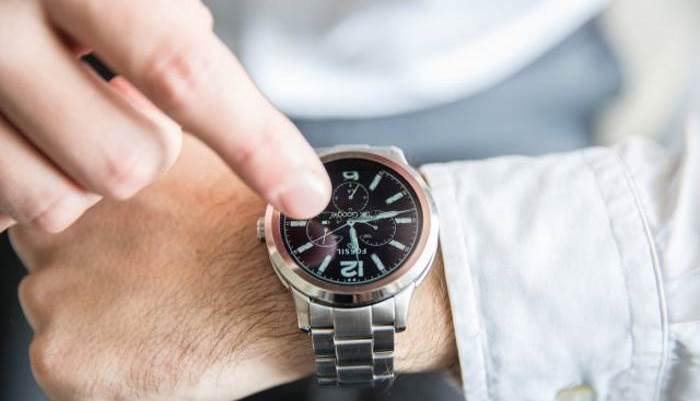 Fossil Q Founder, arriva il primo smartwatch Android Wear di un produttore di orologi tradizionali