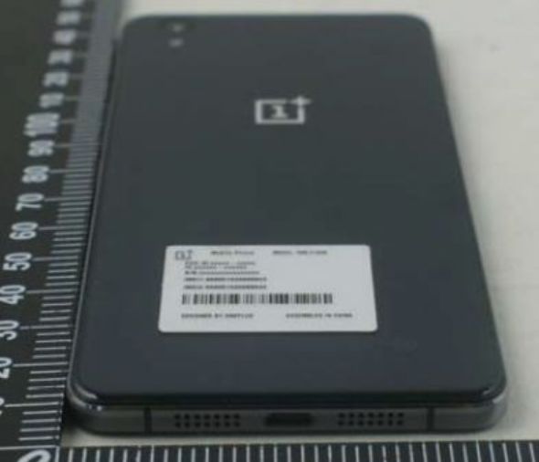 Oneplus One E1005 appaiono nuove foto
