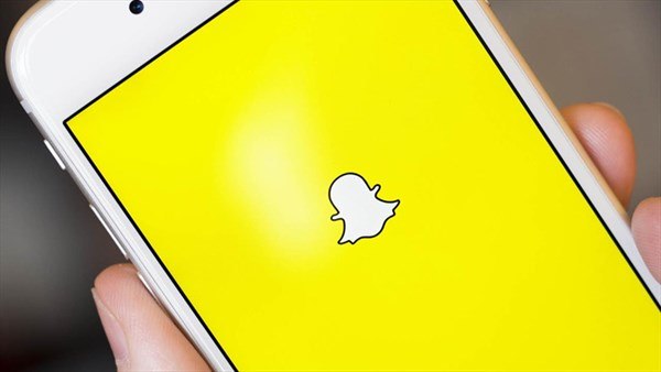 Snapchat si aggiorna su iOS introducendo Story Explorer