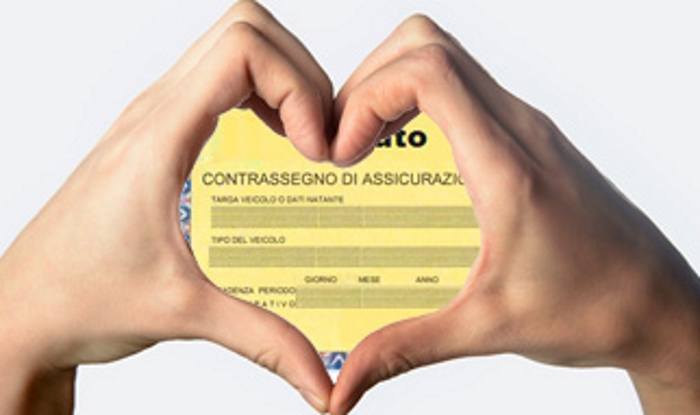 Auto rubate o prive di assicurazione? Ora possiamo controllarle grazie ad un app